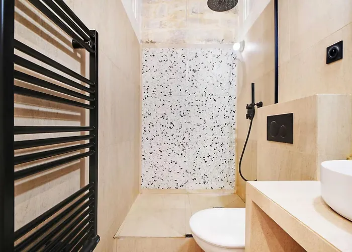 Les Halles - Grands Boulevards Stylish 2br - 6p Apartment