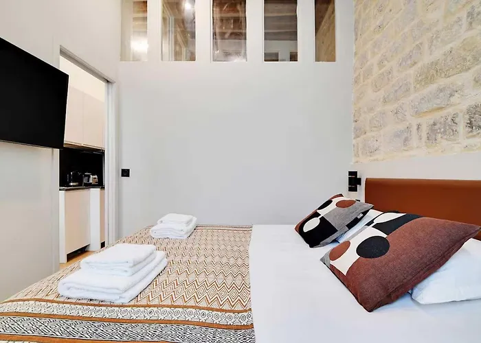 Apartment Les Halles - Grands Boulevards Stylish 2br - 6p