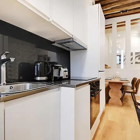 Les Halles - Grands Boulevards Stylish 2br - 6p
