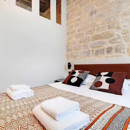 Les Halles - Grands Boulevards Stylish 2br - 6p * Париж